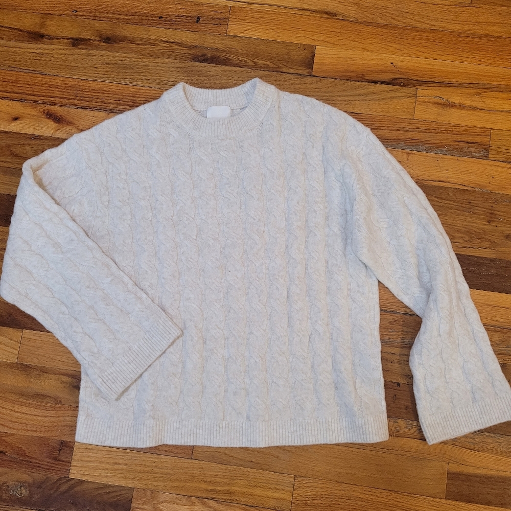 H&M Sweater